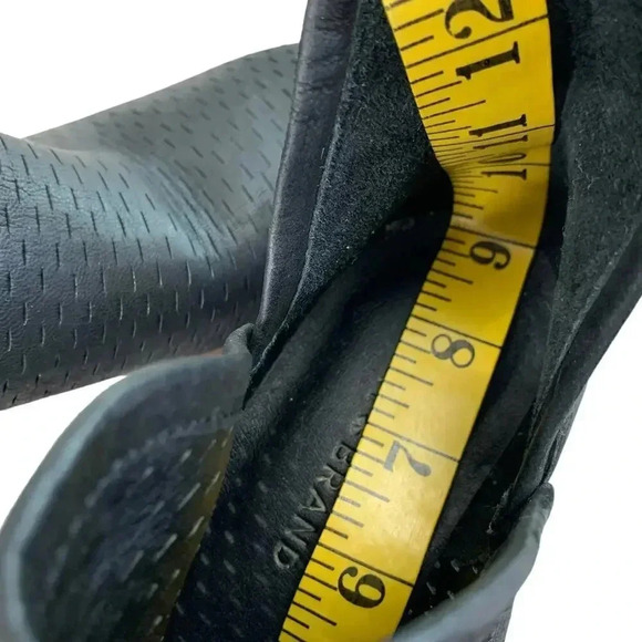 Lucky Brand Leather Perforated Ankle Boots Cut Out  Size 6M Black Baley Slip On - Picture 10 of 12